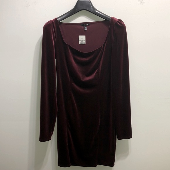 FASHION NOVA velvet mini dress - Picture 4 of 4